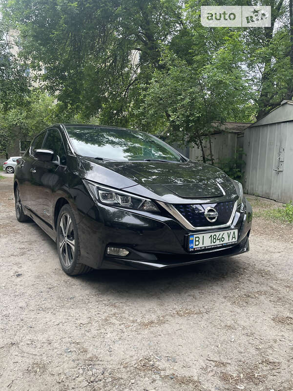 2018 nissan leaf