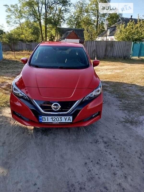 2018 nissan leaf