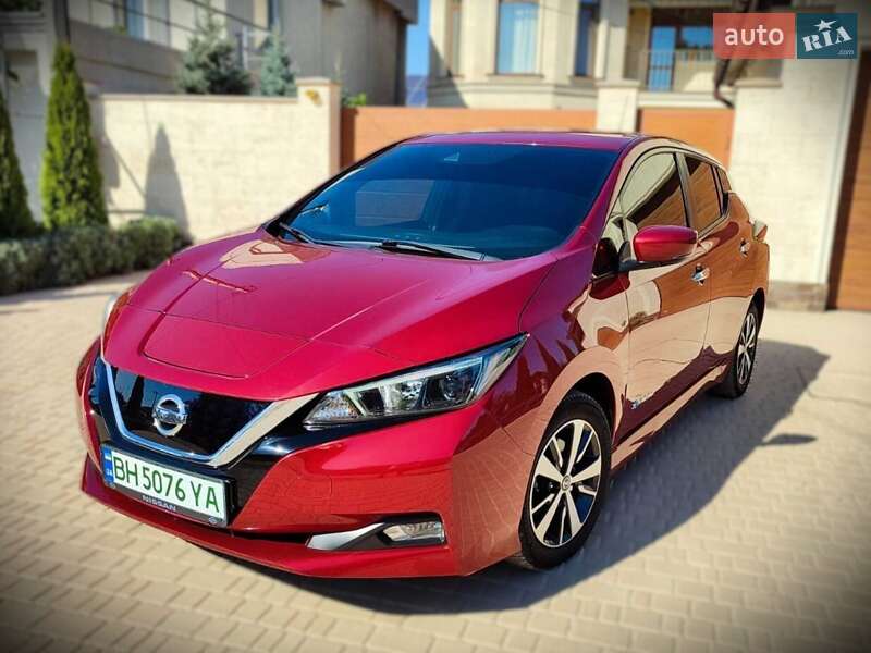 2018 nissan leaf