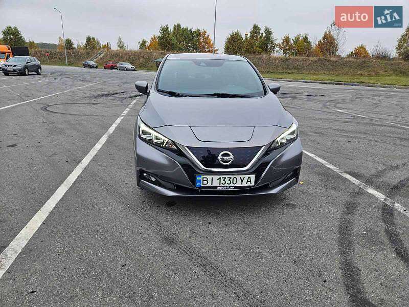 2018 nissan leaf