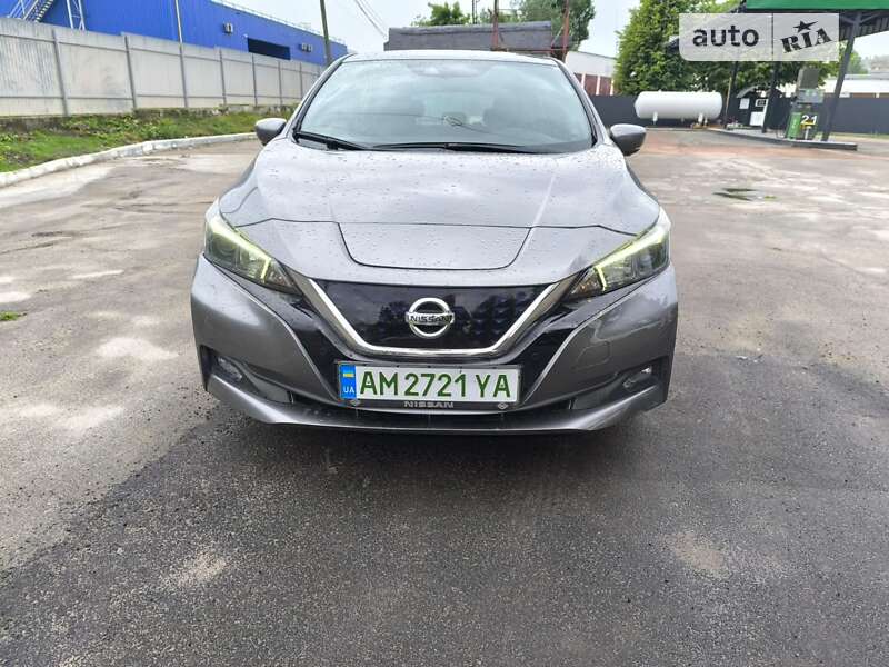 2018 nissan leaf
