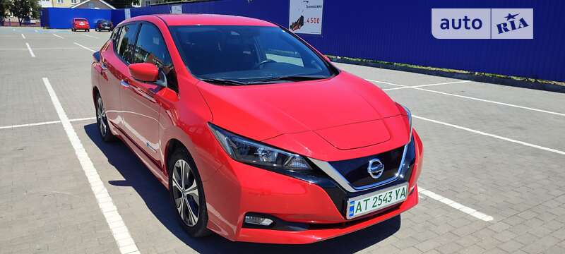 2018 nissan leaf
