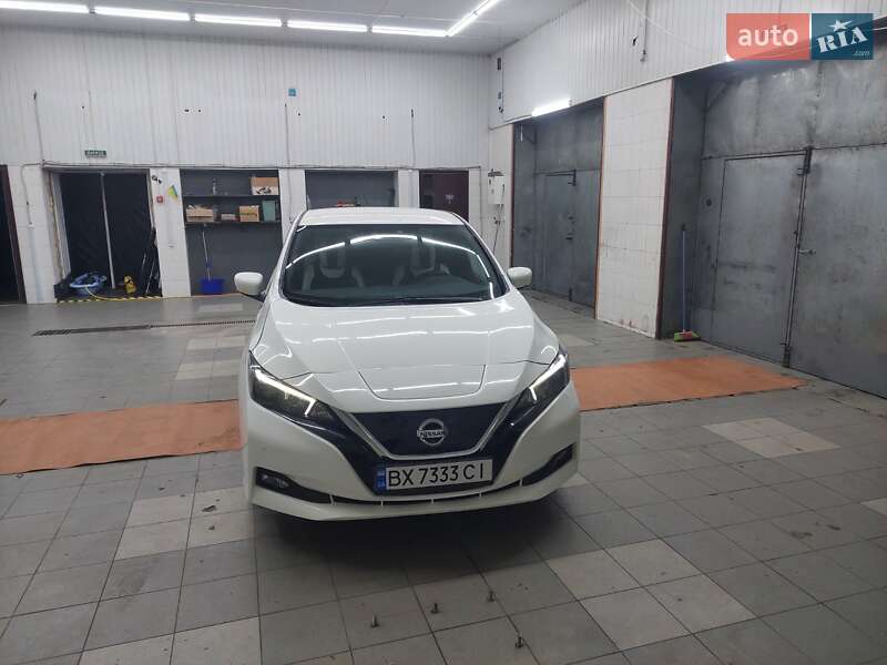 2018 nissan leaf