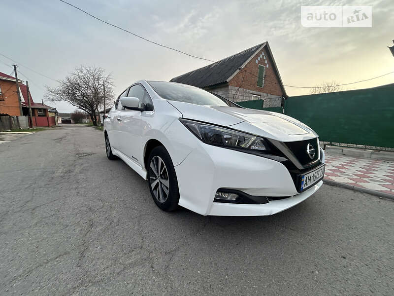 2019 nissan leaf