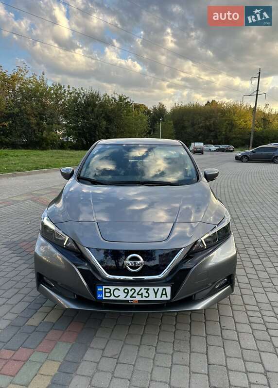 2019 nissan leaf