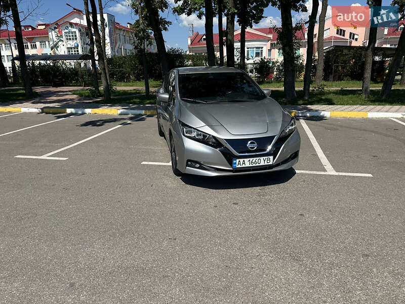 2019 nissan leaf