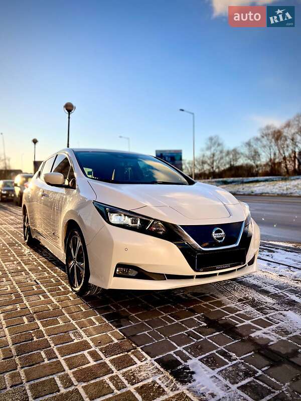 2019 nissan leaf
