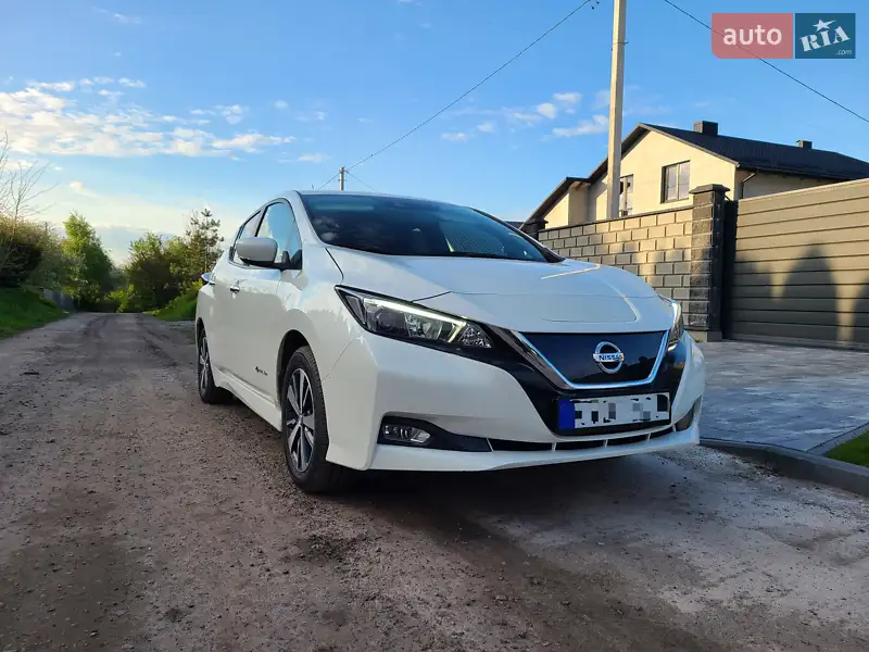 2019 nissan leaf