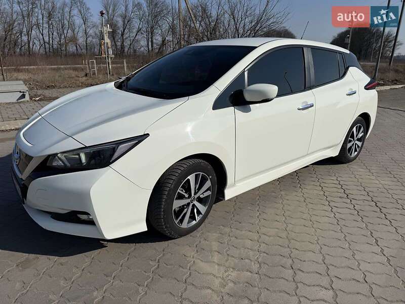 2019 nissan leaf