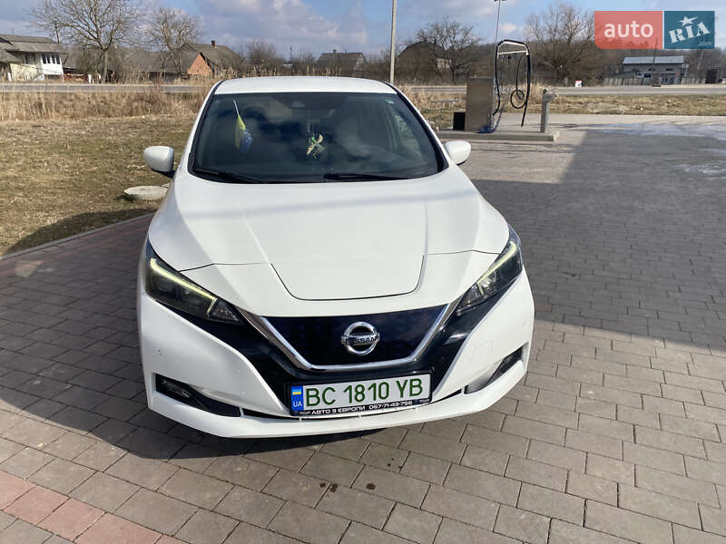 2019 nissan leaf