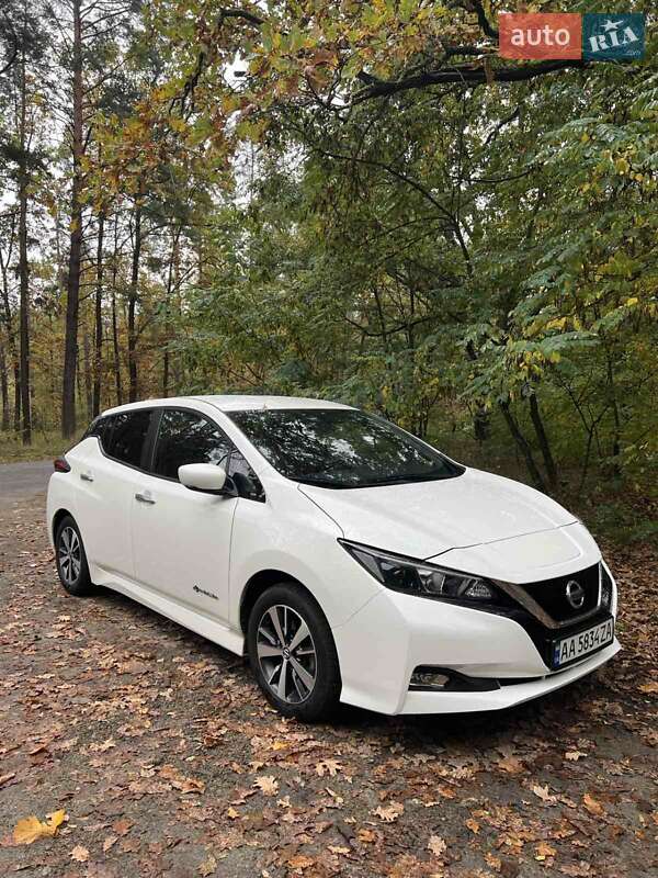 2019 nissan leaf