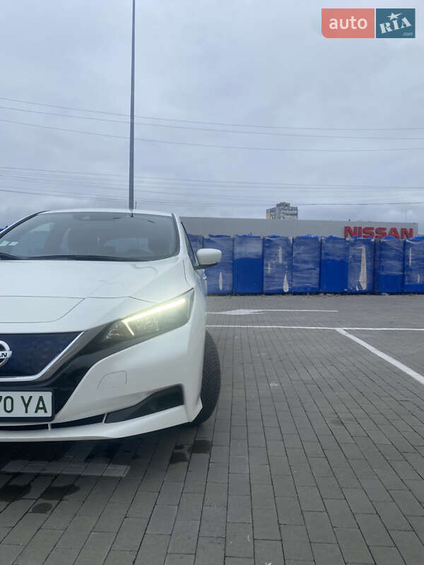 2019 nissan leaf
