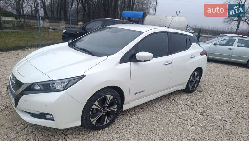 2019 nissan leaf