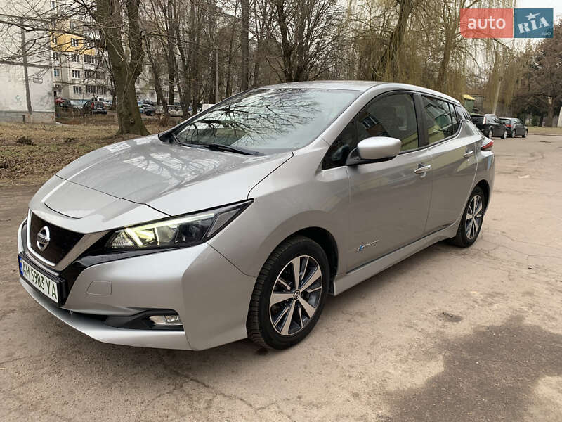 2019 nissan leaf