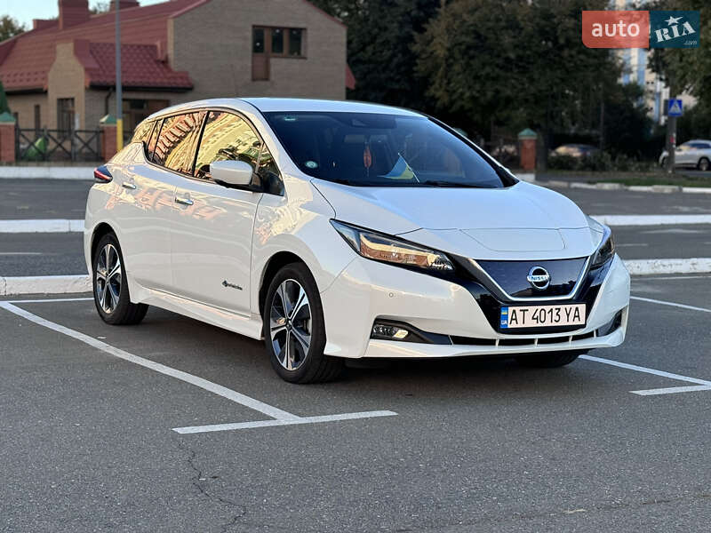 2019 nissan leaf
