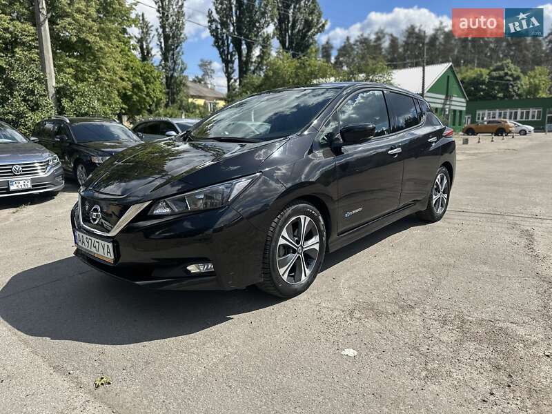 2019 nissan leaf