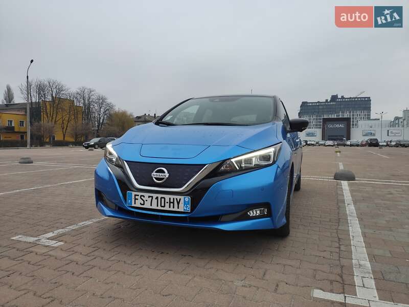 2020 nissan leaf