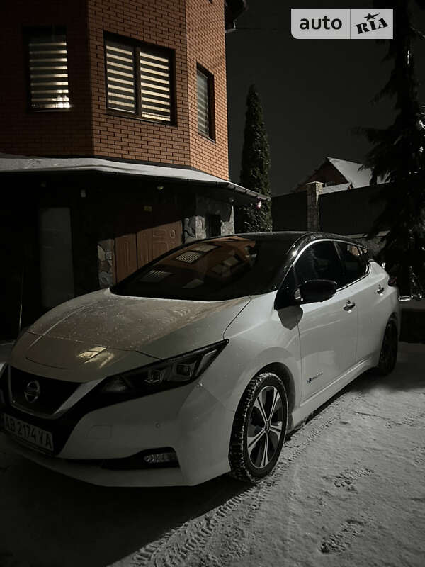 2019 nissan leaf