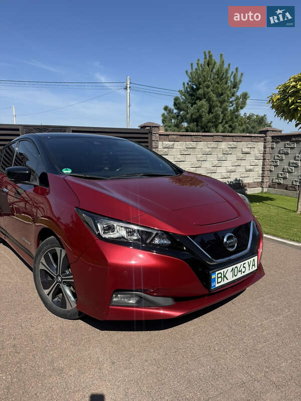 2020 nissan leaf
