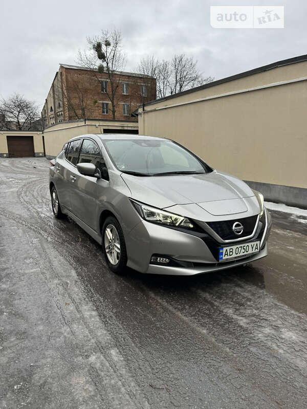 2019 nissan leaf