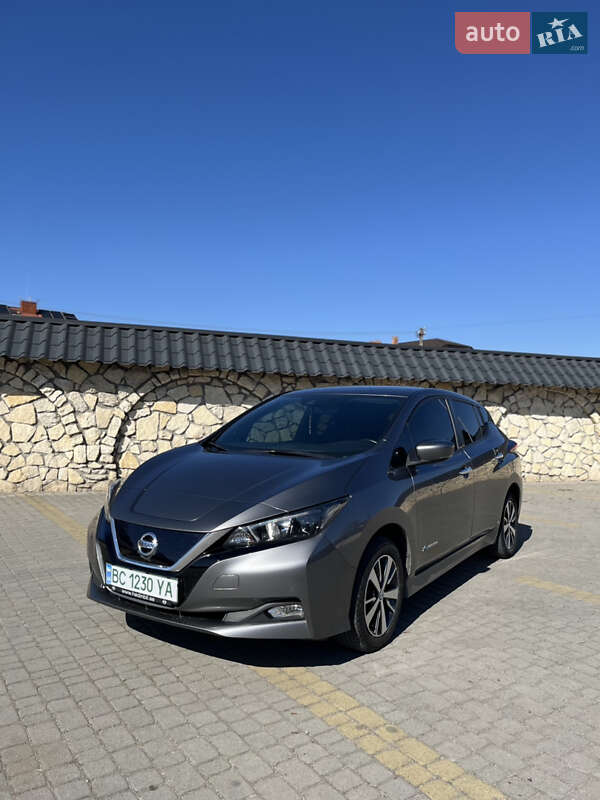 2019 nissan leaf