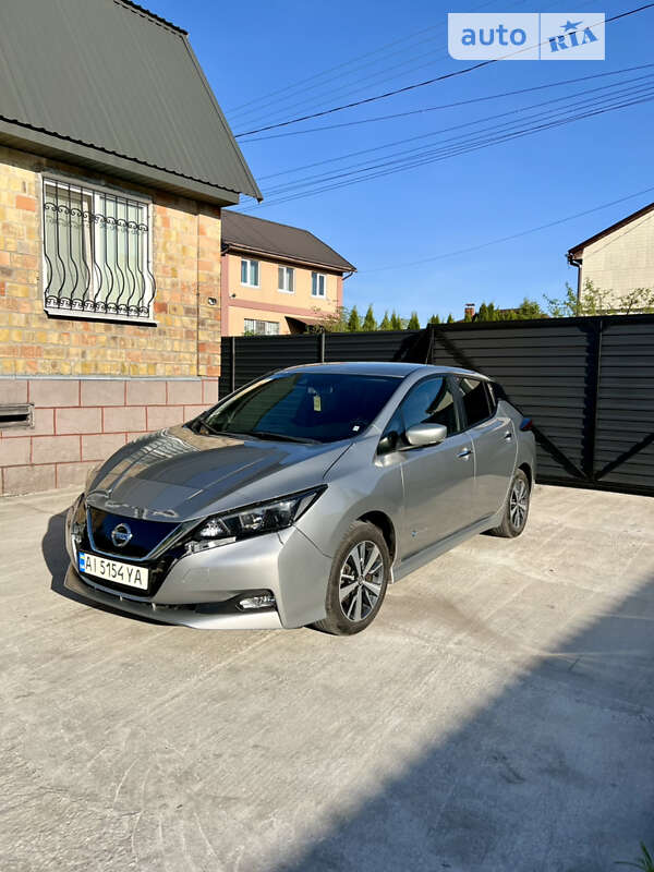 2020 nissan leaf