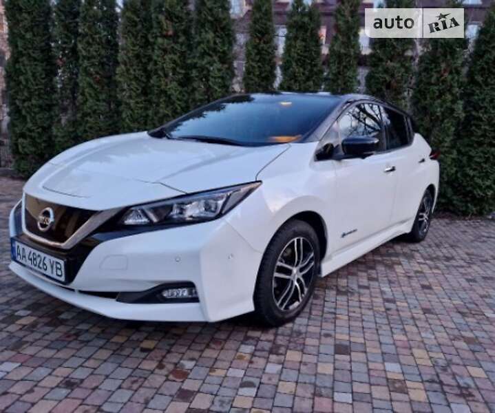 2019 nissan leaf