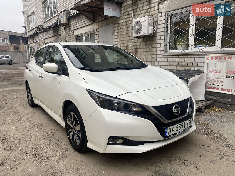 2019 nissan leaf