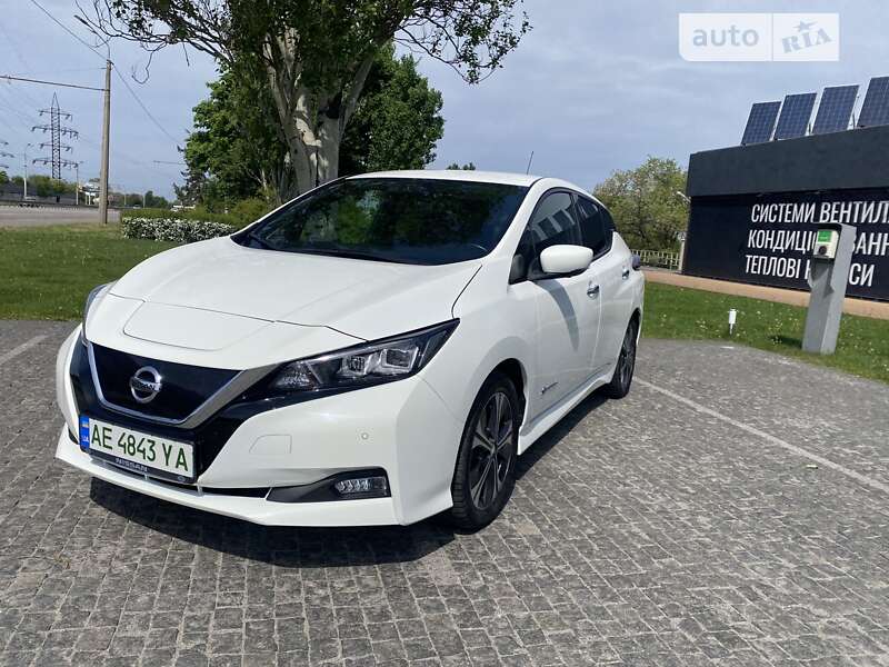 2019 nissan leaf