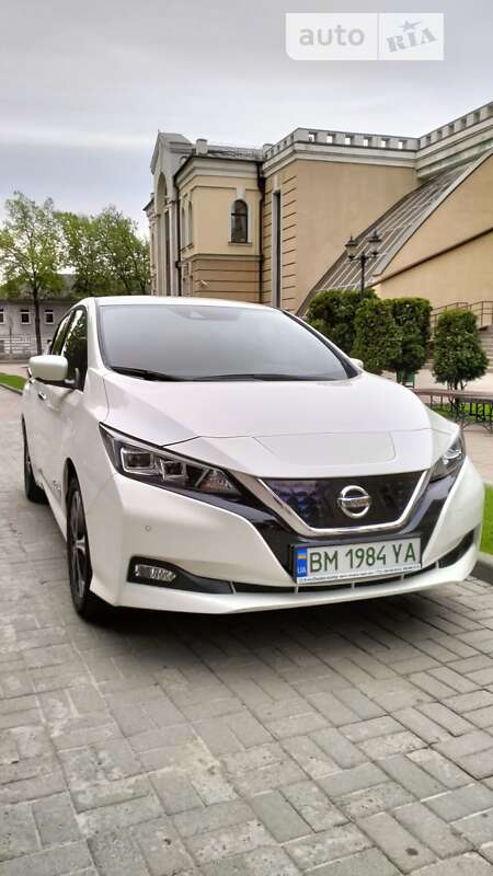 2020 nissan leaf