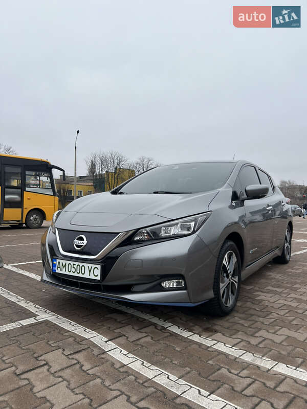 2019 nissan leaf