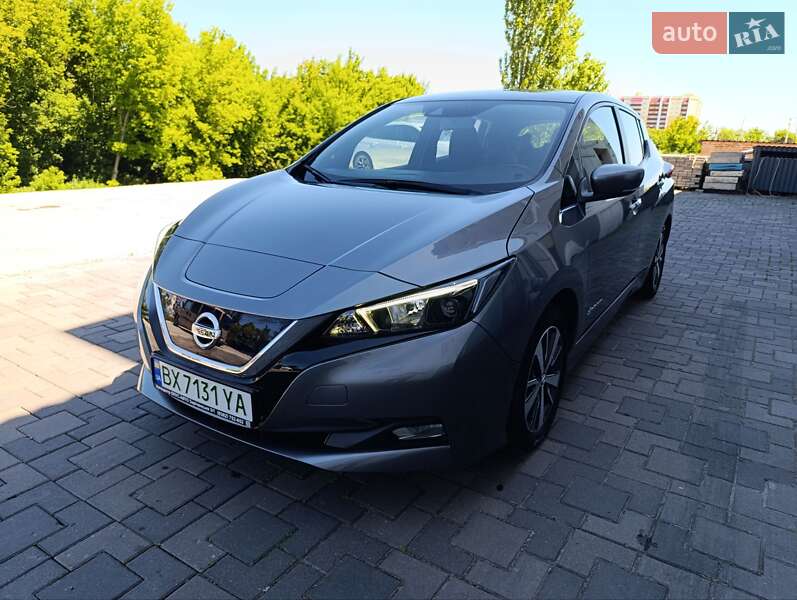 2020 nissan leaf
