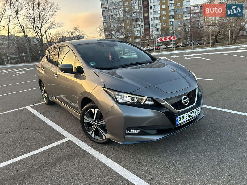 2019 nissan leaf