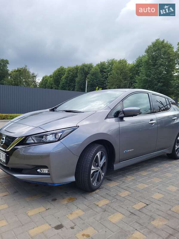 2019 nissan leaf