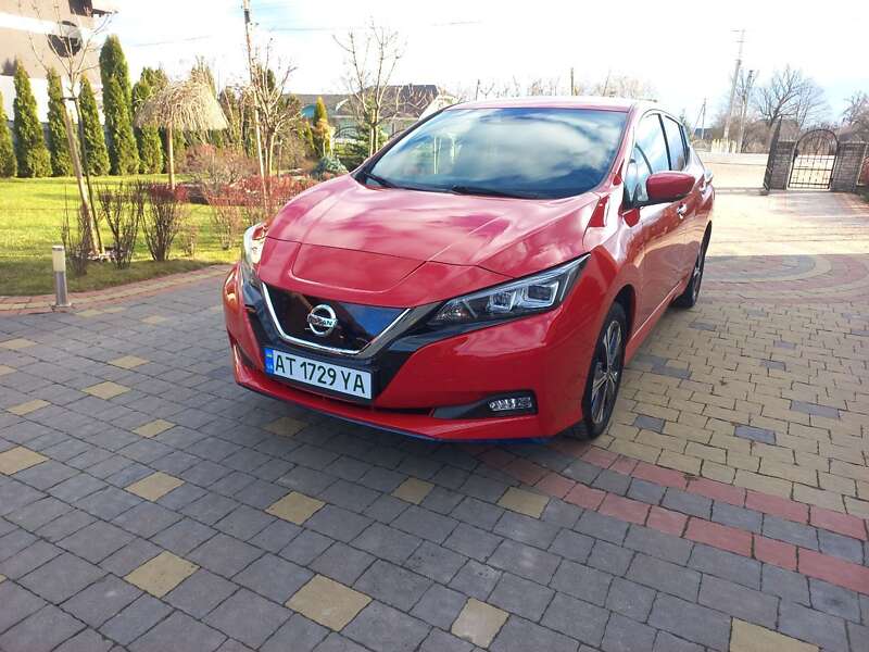 2020 nissan leaf