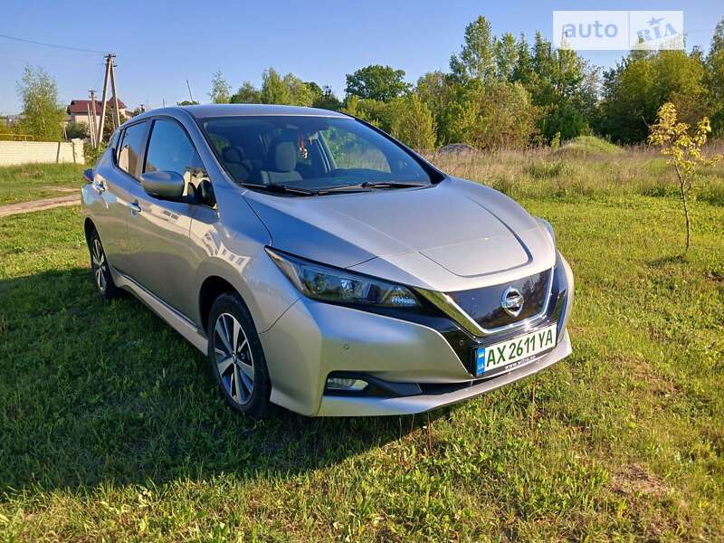 2020 nissan leaf
