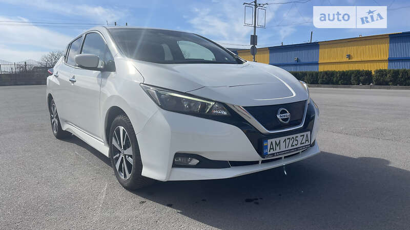 2020 nissan leaf