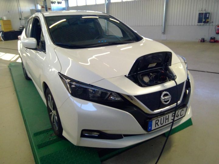 2020 nissan leaf