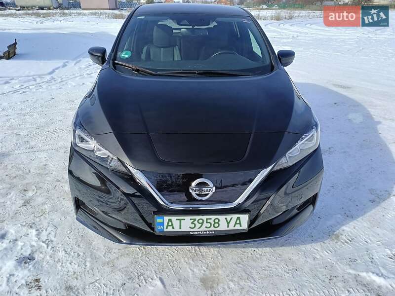 2020 nissan leaf