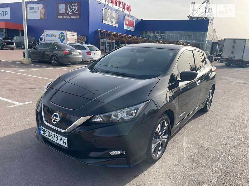 2020 nissan leaf