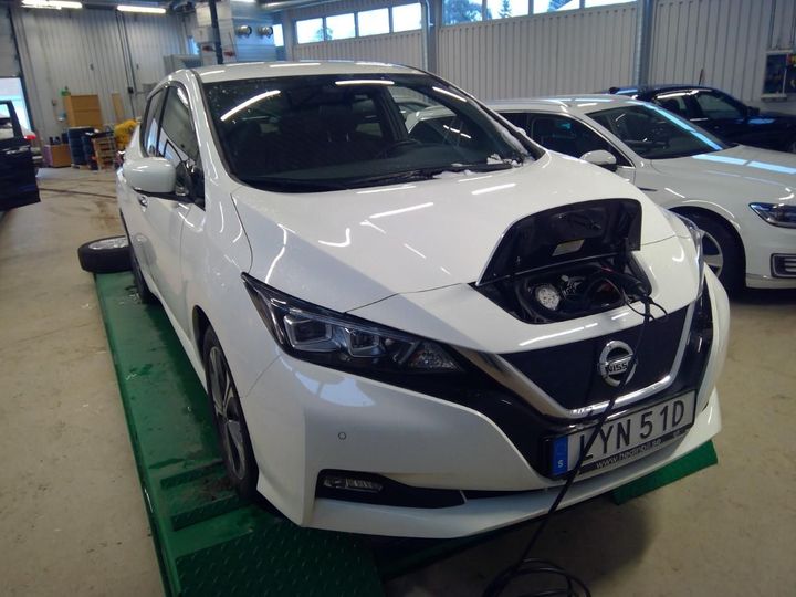 2020 nissan leaf