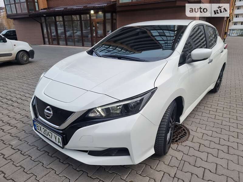 2020 nissan leaf
