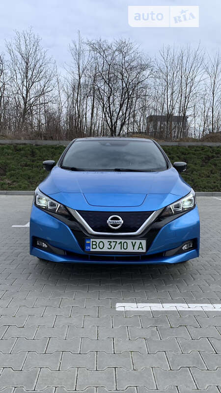 2020 nissan leaf