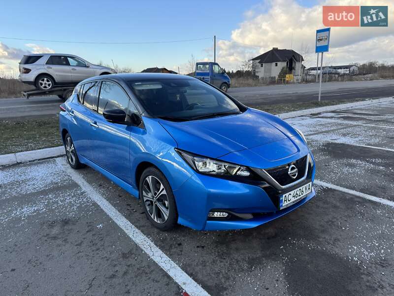 2020 nissan leaf