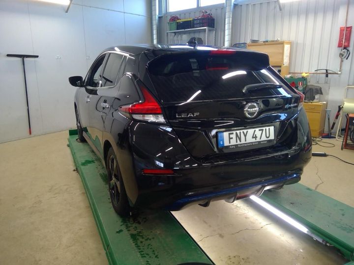 2021 nissan leaf