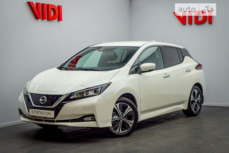 2021 nissan leaf