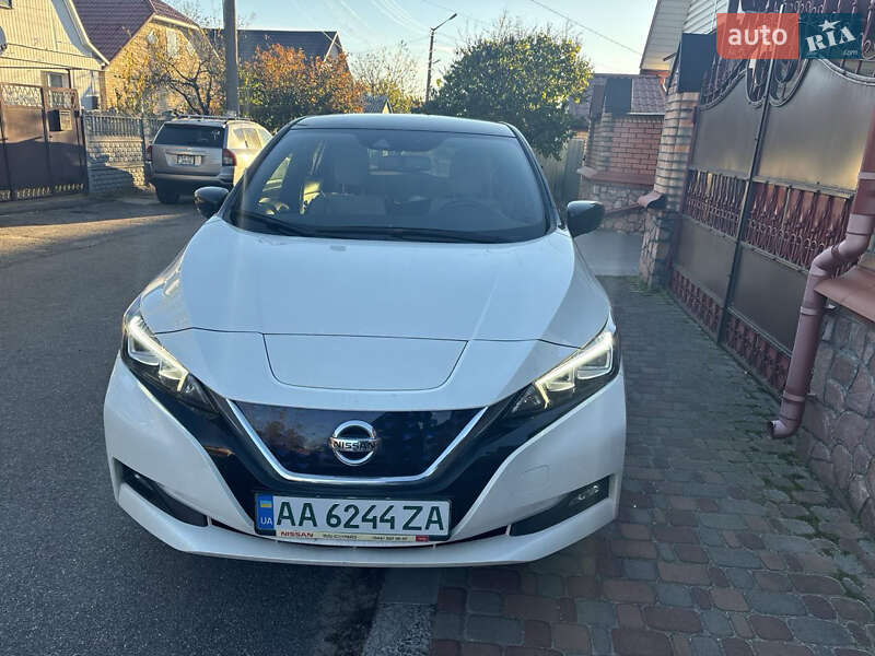 2021 nissan leaf