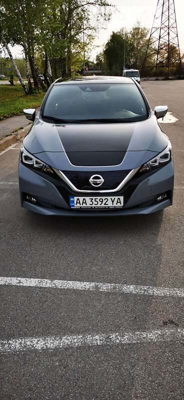 2021 nissan leaf
