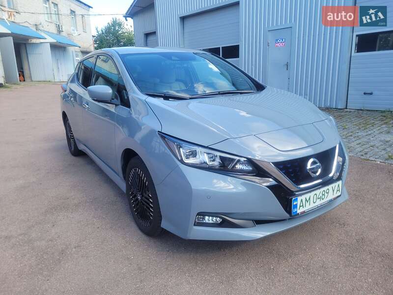 2021 nissan leaf