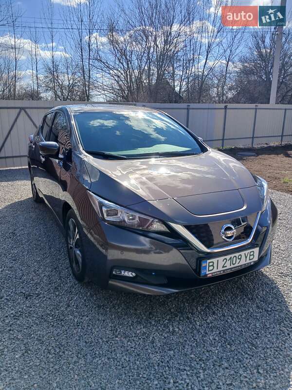 2021 nissan leaf